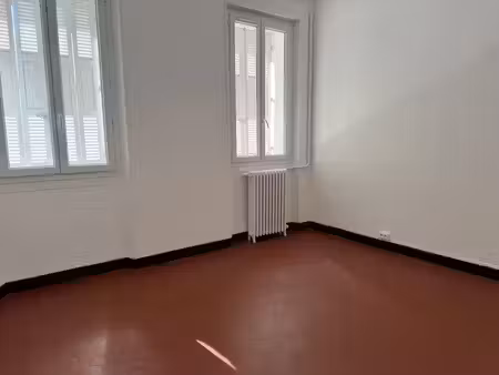 location appartement 2 pièces 41m2 marseille 8eme (13008) - 690 € - surface privée