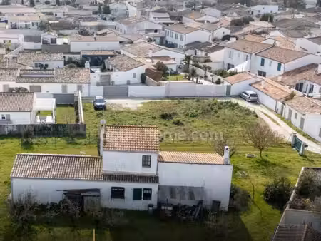 propriété de 1300 m² – potentiel de division – cœur de village- rare -opportunité