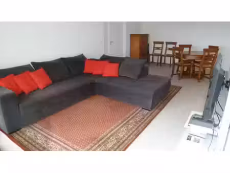 location meublée locaux professionnels 1 pièce 10 m² à annecy (74000)  550 €