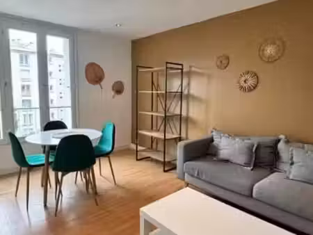 location meublée locaux professionnels 5 pièces 65 m² à brest (29200)  385 €
