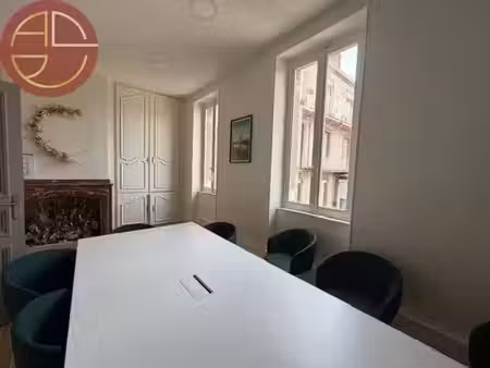location locaux professionnels 85 m² à toulouse (31000)  1 466 €