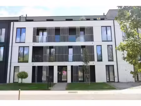 ruim&energiezuinig 2-slpkmrappartement met terras en airco
