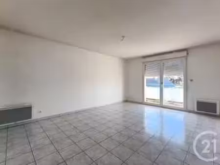location appartement 3 pièces à ploemeur (56270) : à louer 3 pièces / 66m² ploemeur