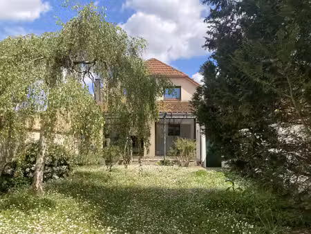 location maison 6 pièces 139m² poissy 78300