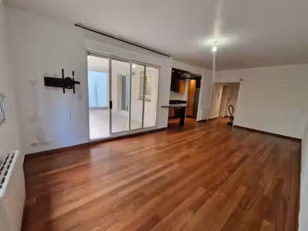 cote pavée  t2 de 54 25m2