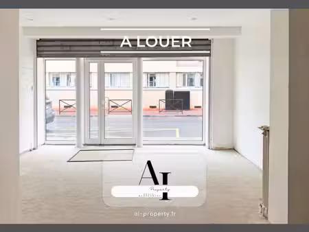 location local commercial 4 pièces