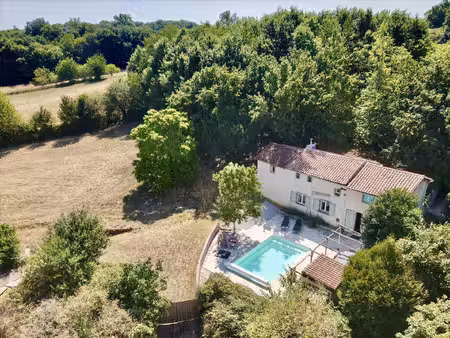 un véritable havre de paix au cœur de la nature – piscine chauffée  intimité et vue...