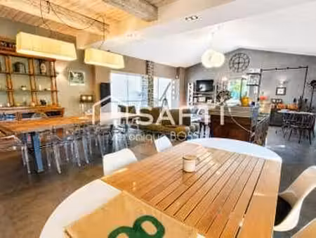 vente longère et corps de ferme à nesmy (85310) : à vendre / 216m² nesmy