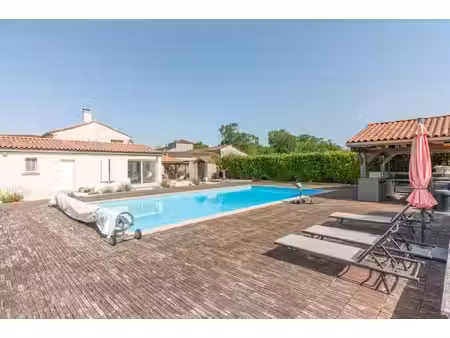 achat : maison (16200)