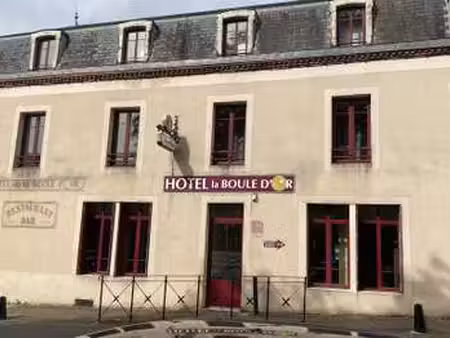 vente bureaux et commerces à pouzauges (85700) : à vendre / pouzauges