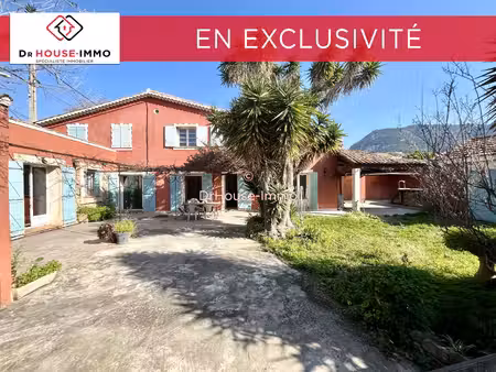 maison t7 de 195m2 +dépendance