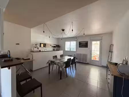 location appartement 4 pièces  83.02m²  la roche