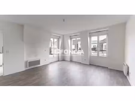 meaux - appartement de 3 pieces avec belle terrasse