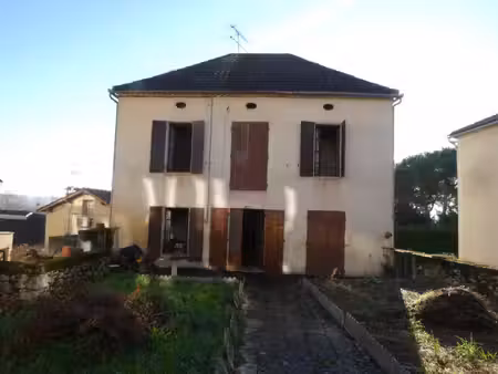 dans le lot - maison de village en pierre