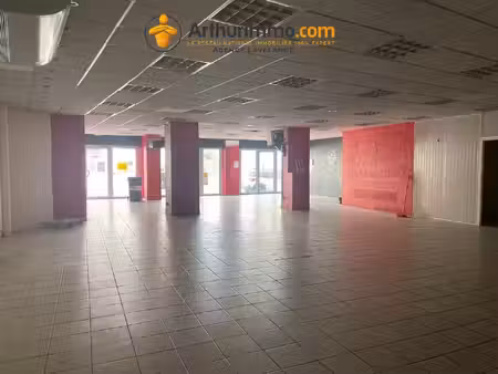à vendre - local commercial - 350m² - 09300 lavelanet