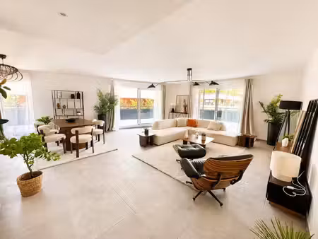 nice liberation/5p/terrasse 70 m2/stationnement