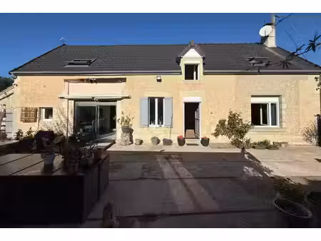longère rénovée sur un terrain de plus d'un hectare