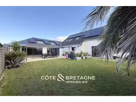 maison de 8 pièces de luxe en vente à lanvollon  france