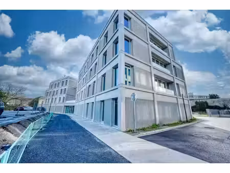 location bureaux bordeaux 33300 258m² à 2356m²