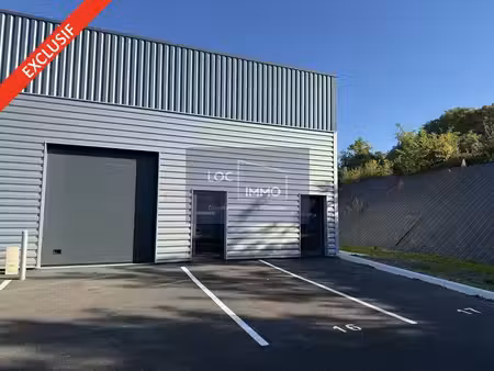 vente entrepôt 129m²