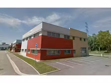 location local d’activités 97m² à 5353m²