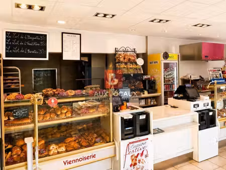 vente commerce salon-de-provence 13300 157m²
