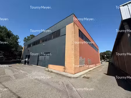 vente local d’activités 1324m²
