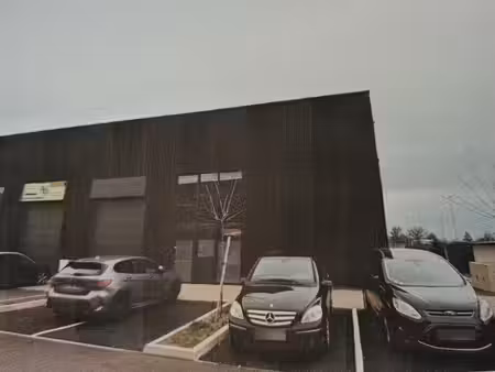 location entrepôt trevoux 01600 223m²