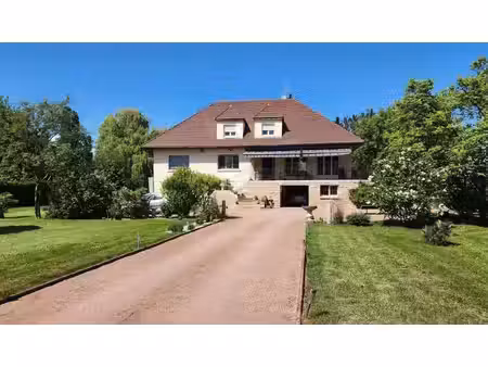 grande maison familiale entierement renovee
