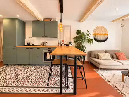 fayence – charmante maison-appartement au cœur du village historique avec balcon et vue...