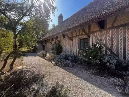 ferme bressane à colombages – 201 m² – 8 pièces – terrain 2780m²