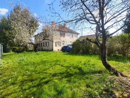 maison mitoyenne des années m² idéale pour investissement locatif ou grande famille !