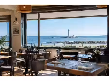 vente locaux professionnels 0 pièces 400 m² à pont-l'abbé (29120)  563 680 €