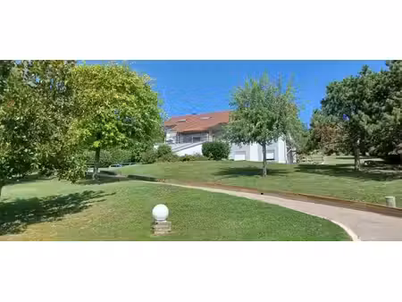 belle maison familiale de 225 m2 avec vue panoramique  piscine et appartement indépendant