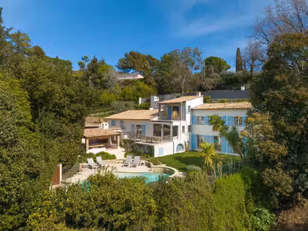 proche mougins village – beau mas provençal rénové