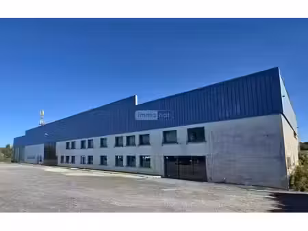 vente locaux professionnels 1670 m² à bourges (18000)  880 600 €