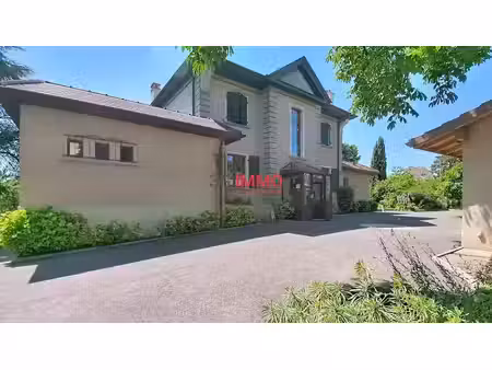 vente locaux professionnels 11 pièces 296 m² à ambilly (74100)  1 699 000 €