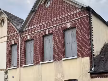 maison de ville pleine de potentiel à bolbec quartier de la piscine