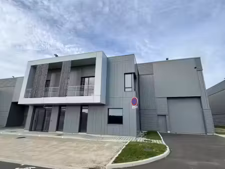 vente local d’activités chanteloup en brie 77600 783m²