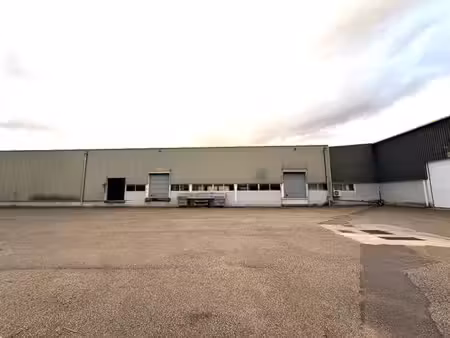 vente local d’activités cremieu 38460 1886m² à 3900m²