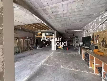 vente local d’activités 300m²