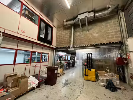 vente local d’activités 720m²