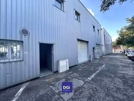 vente local d’activités nimes 30900 182m²