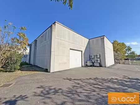 vente local d’activités 800m²