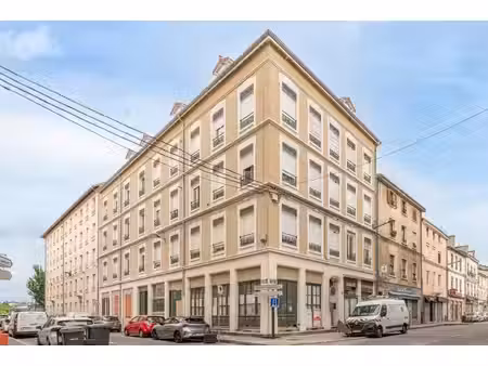 local a destination commercial oullins 40m2
