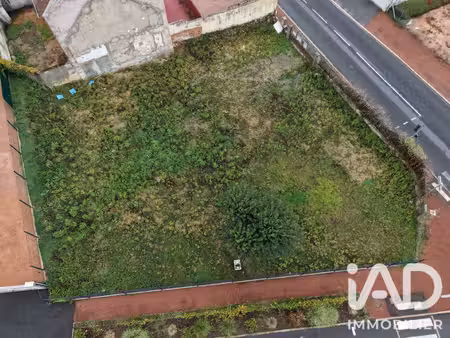 vente terrain 700 m²