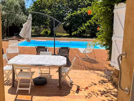 le muy – maison 5 pièces de 130 m² avec piscine  grand terrain 1475 m²
