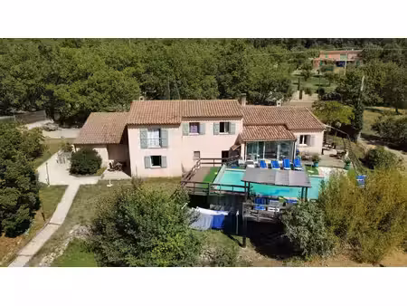 villa avec 3 gîtes en activité – cadre exceptionnel dans le verdon