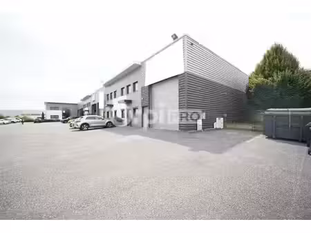 vente local d’activités 400m²