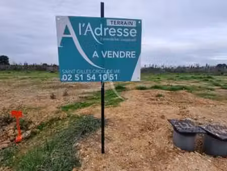 vente terrain à l'aiguillon-sur-vie (85220) : à vendre / 439m² l'aiguillon-sur-vie